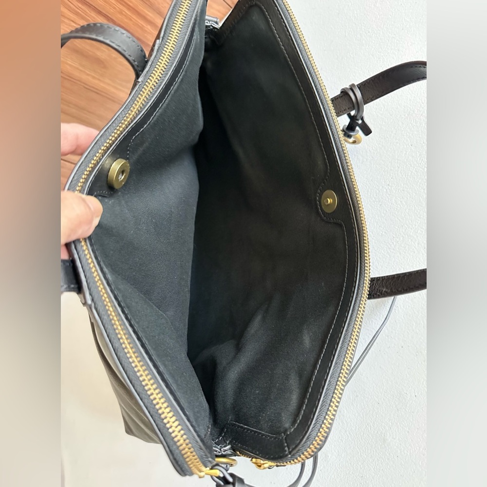 NWOT. Fossil Bridgitte Leather Laptop Bag - Picture 9 of 13